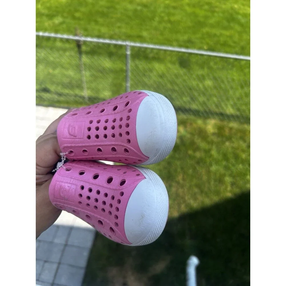 Lot of 2 Skechers Girls Pink & Floral Slip-On Water Shoes Size 7